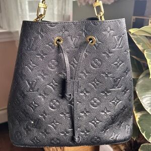 Louis Vuitton NéoNoé MM Bag M45256